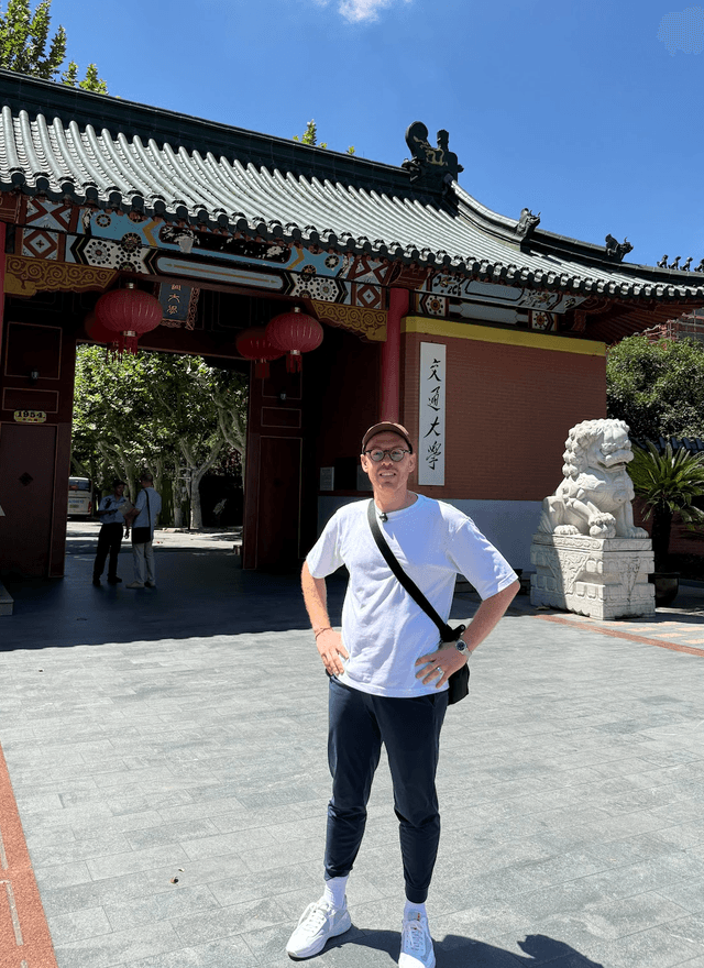 Theo na Shanghai Jiao Tong University